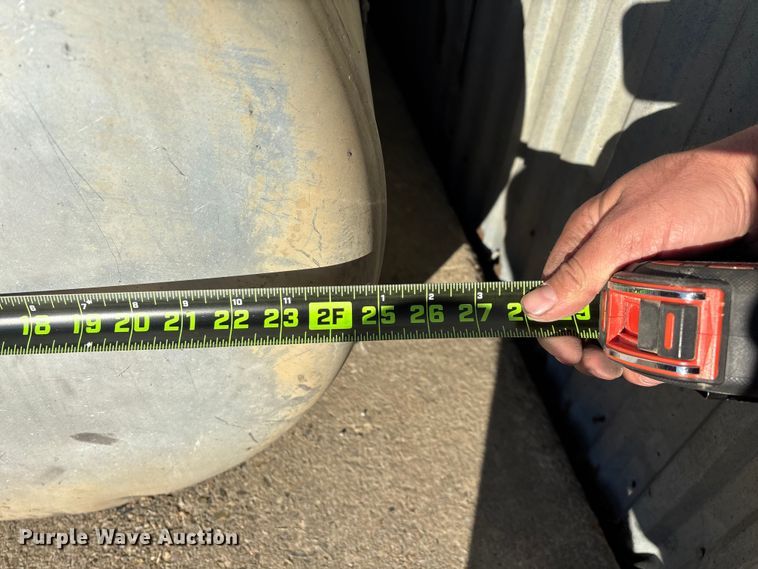 image for item EN5908 (2) Peterbilt fuel tanks