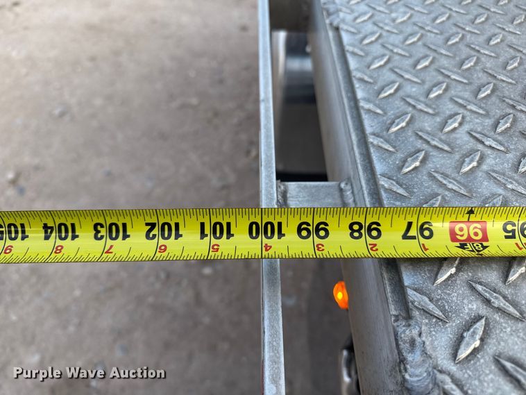 image for item EP2687 1999 Freightliner FL70 flatbed truck