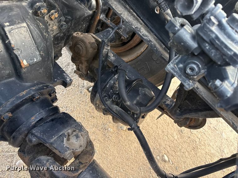 image for item EP2687 1999 Freightliner FL70 flatbed truck