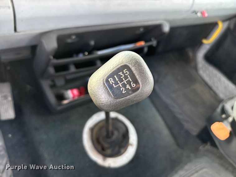 image for item EP2687 1999 Freightliner FL70 flatbed truck