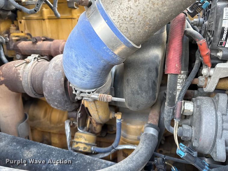 image for item EP2687 1999 Freightliner FL70 flatbed truck