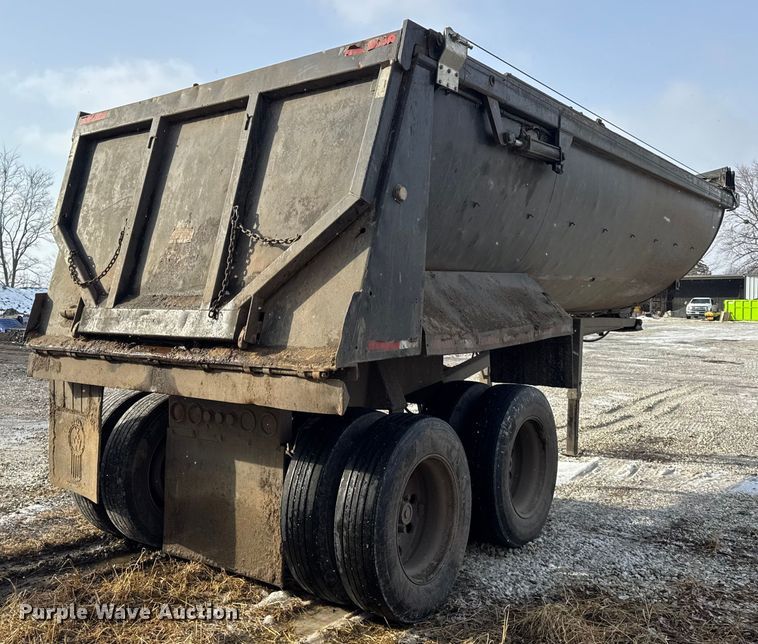 image for item ER0337 2001 L &M Manufacturing end dump trailer