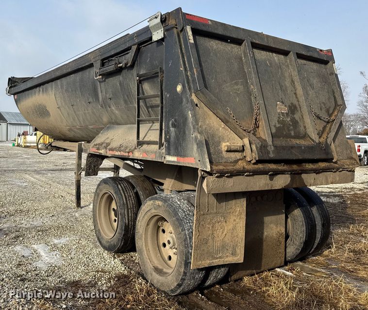 image for item ER0337 2001 L &M Manufacturing end dump trailer