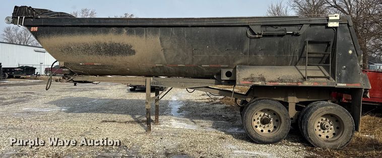 image for item ER0337 2001 L &M Manufacturing end dump trailer