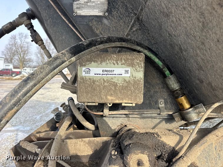 image for item ER0337 2001 L &M Manufacturing end dump trailer