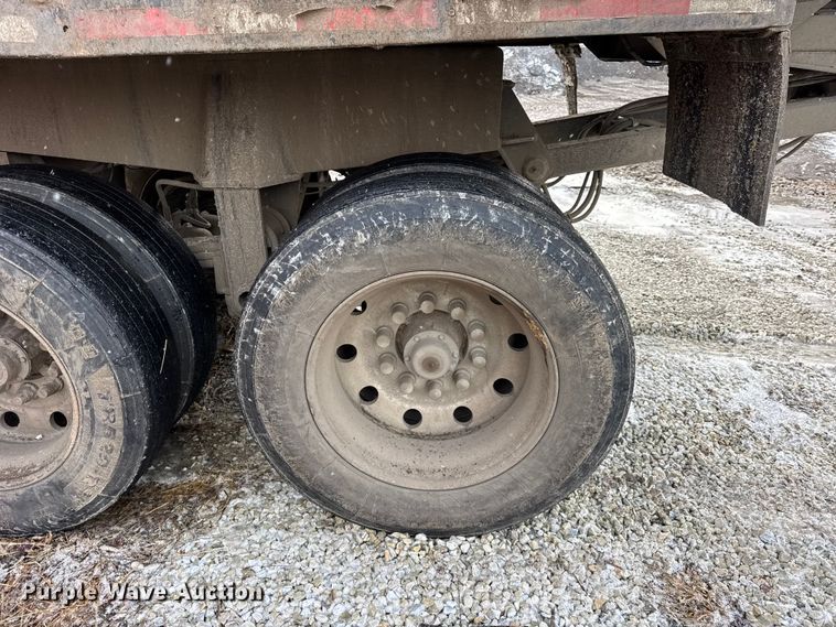 image for item ER0337 2001 L &M Manufacturing end dump trailer