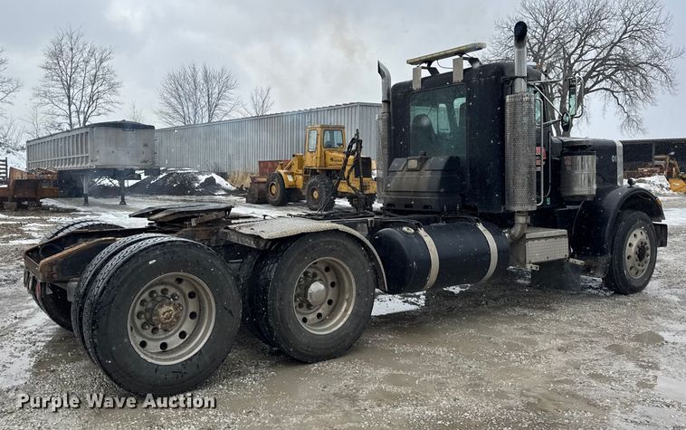 image for item ER0338 1984 Peterbilt 359 semi truck