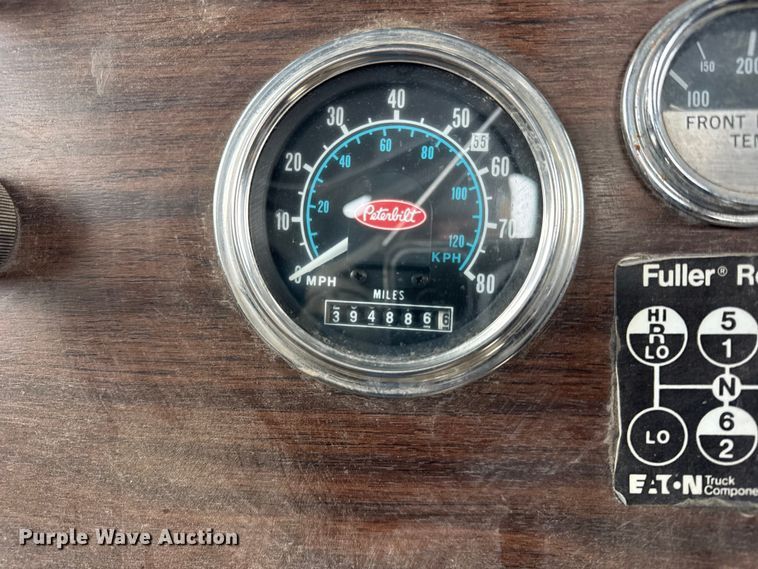 image for item ER0338 1984 Peterbilt 359 semi truck