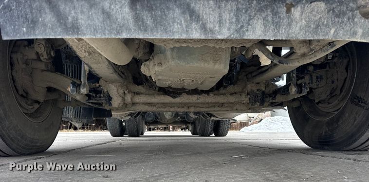 image for item ER0339 2021 Volvo VNR semi truck