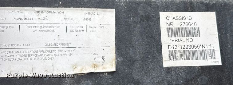 image for item ER0339 2021 Volvo VNR semi truck