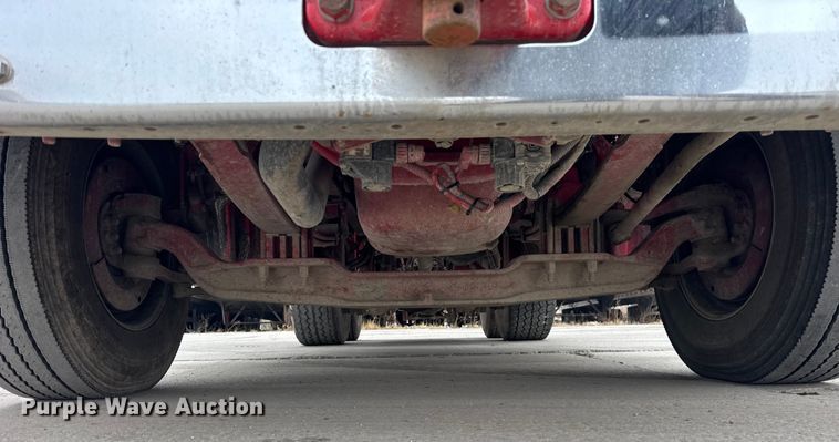 image for item ER0340 2016 Kenworth T880 semi truck