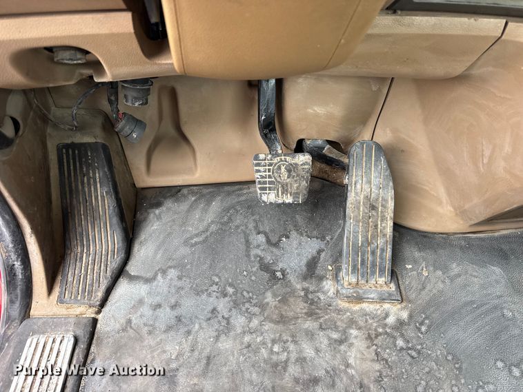 image for item ER0340 2016 Kenworth T880 semi truck