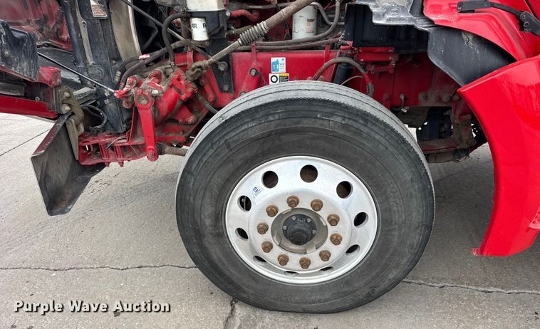 image for item ER0340 2016 Kenworth T880 semi truck