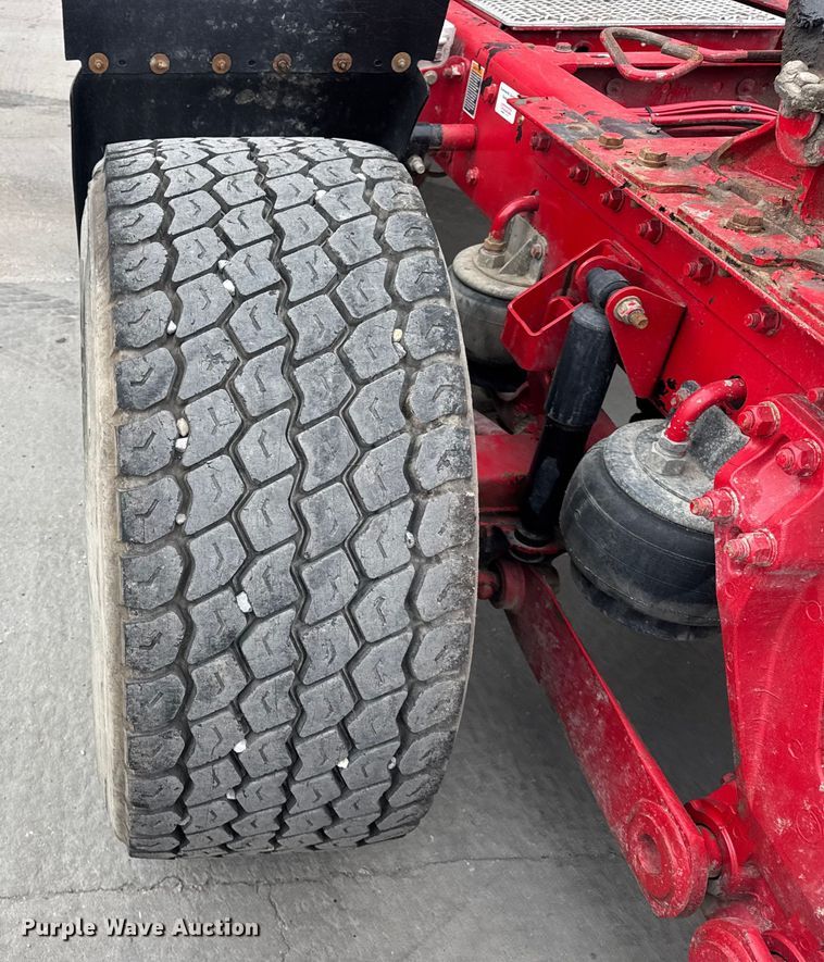 image for item ER0340 2016 Kenworth T880 semi truck