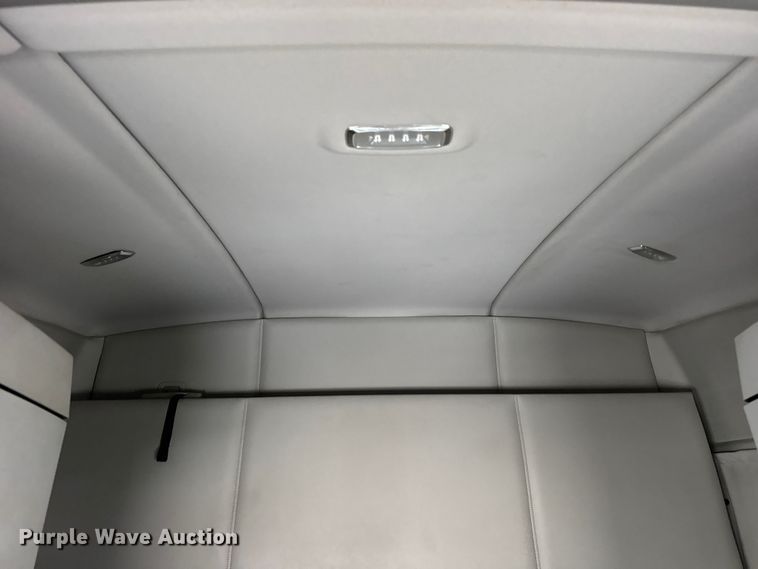 image for item ER0341 2015 Kenworth T680 semi truck