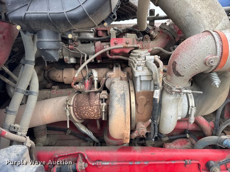 image for item ER0342 2016 Kenworth T880 semi truck