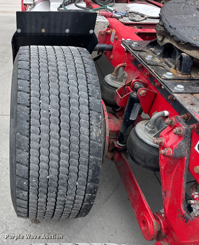 image for item ER0342 2016 Kenworth T880 semi truck