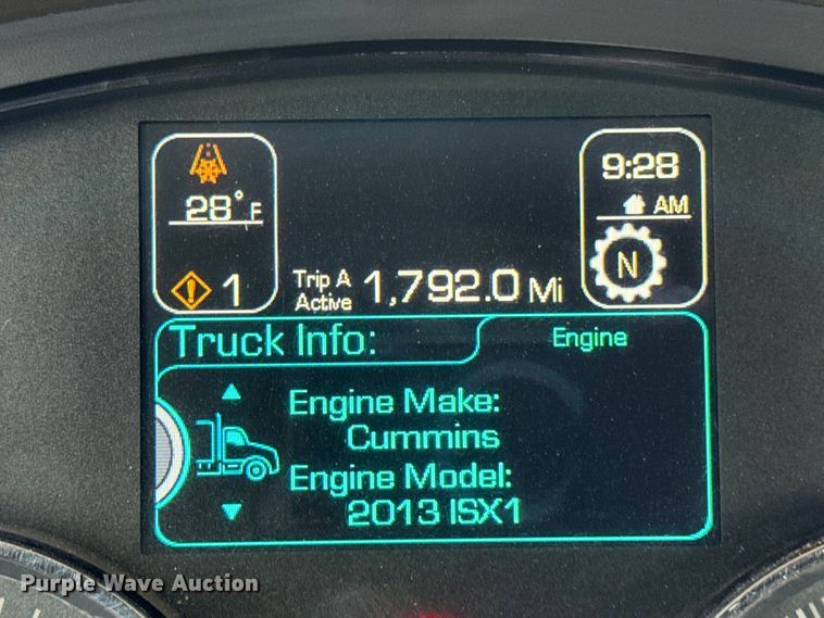 image for item ER0342 2016 Kenworth T880 semi truck