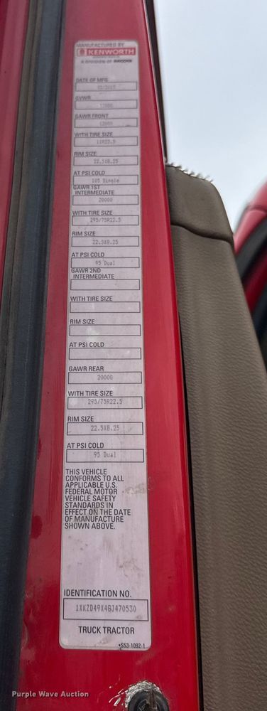 image for item ER0342 2016 Kenworth T880 semi truck