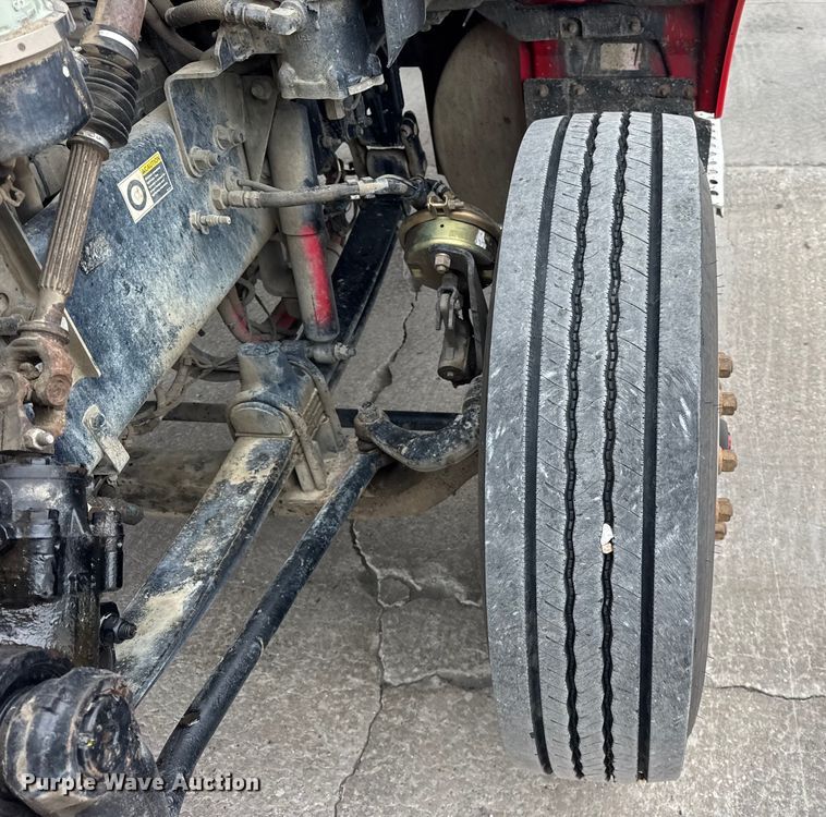 image for item ER0343 2017 Kenworth T880 semi truck