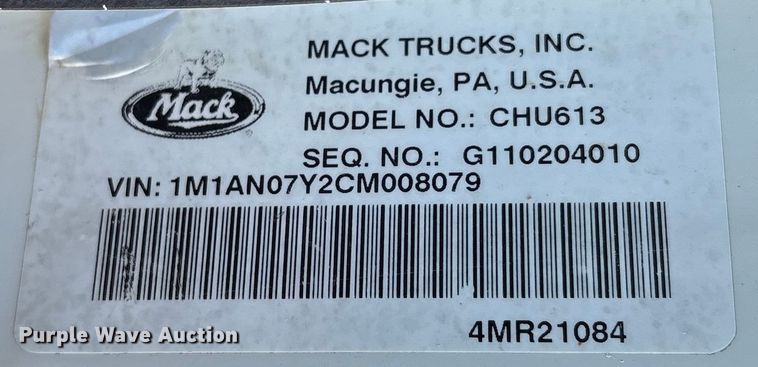 image for item ET7343 2012 Mack CHU613 semi truck