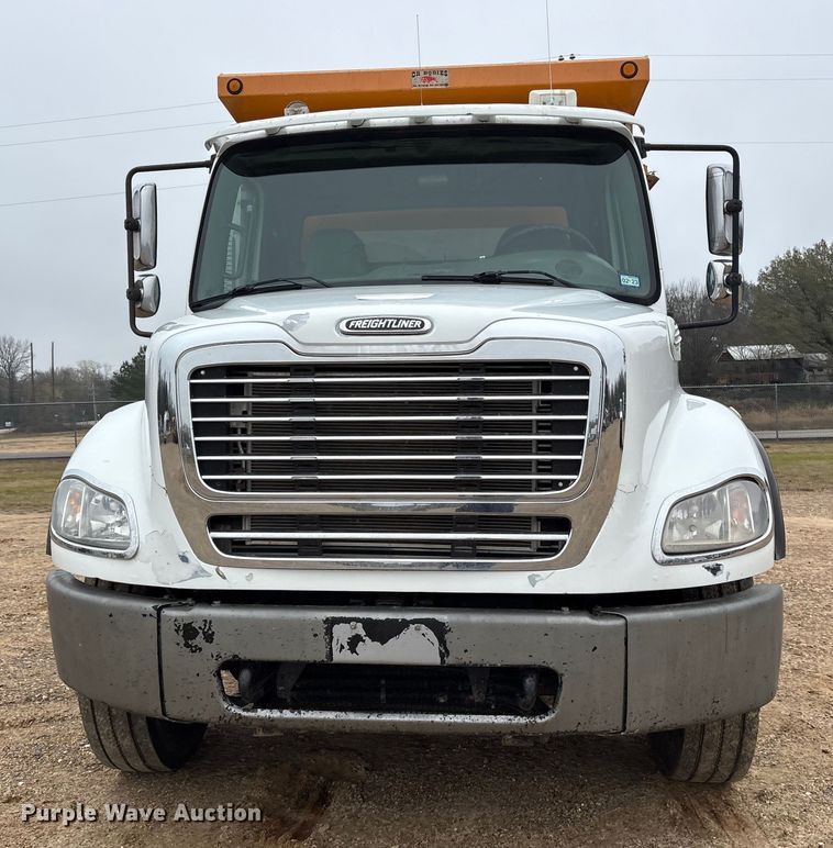 image for item ET7346 2006 Freightliner M2 Business Class dump truck