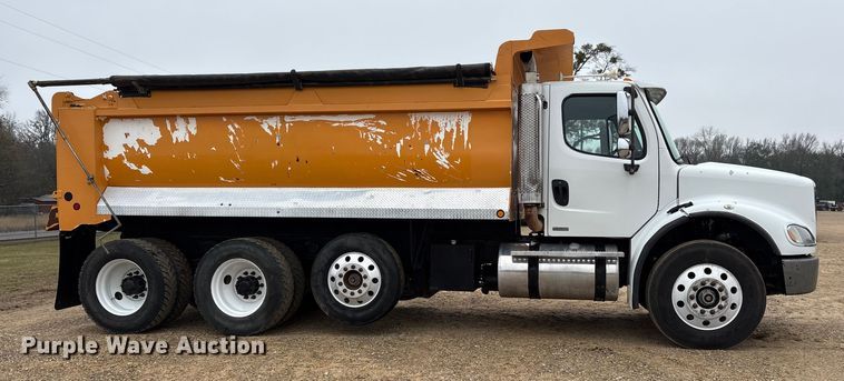 image for item ET7346 2006 Freightliner M2 Business Class dump truck