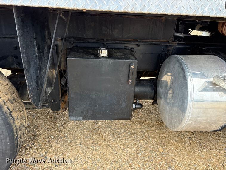 image for item ET7346 2006 Freightliner M2 Business Class dump truck