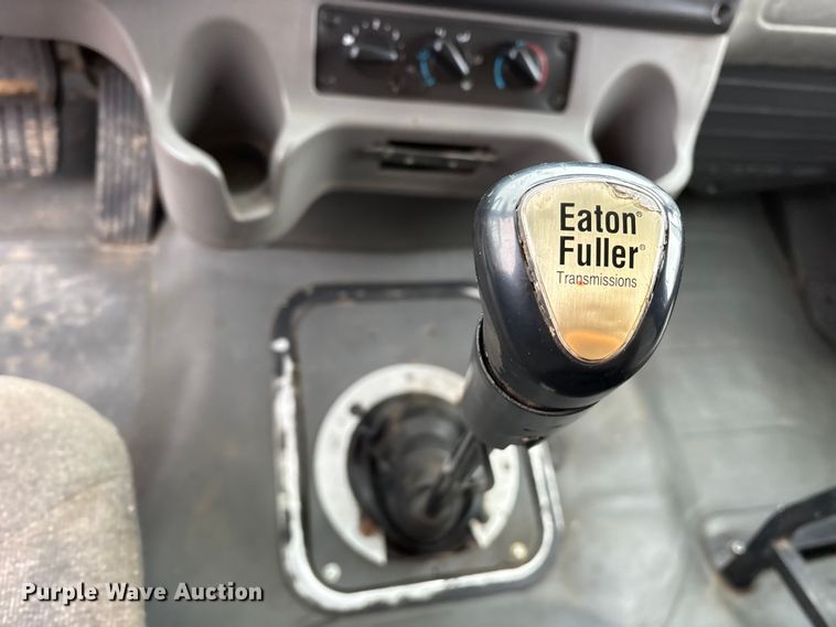 image for item ET7346 2006 Freightliner M2 Business Class dump truck