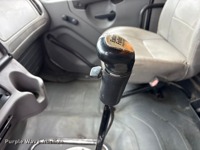 image for item ET7346 2006 Freightliner M2 Business Class dump truck