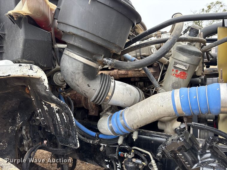 image for item ET7346 2006 Freightliner M2 Business Class dump truck