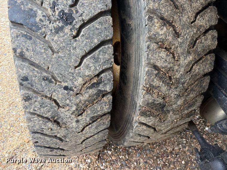 image for item ET7346 2006 Freightliner M2 Business Class dump truck