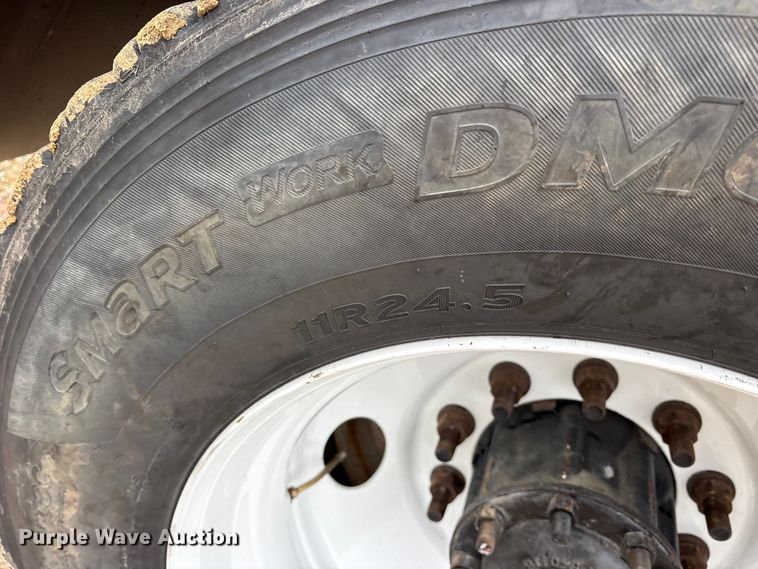 image for item ET7346 2006 Freightliner M2 Business Class dump truck