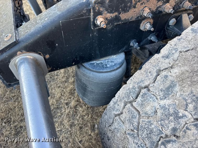 image for item EU6496 2015 Peterbilt 579 semi truck