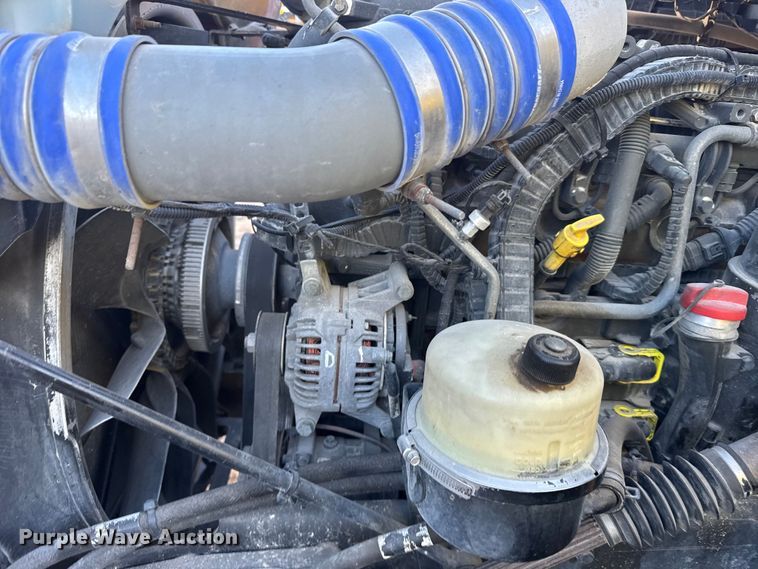 image for item EU6496 2015 Peterbilt 579 semi truck