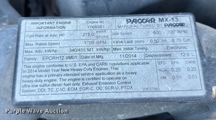 image for item EU6496 2015 Peterbilt 579 semi truck