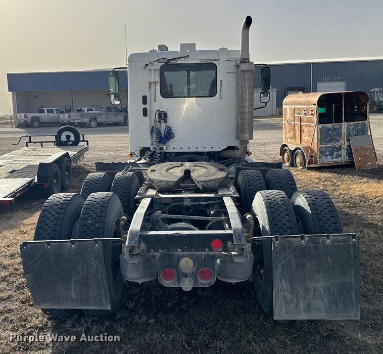 image for item EU6498 2007 Freightliner Century Class semi truck