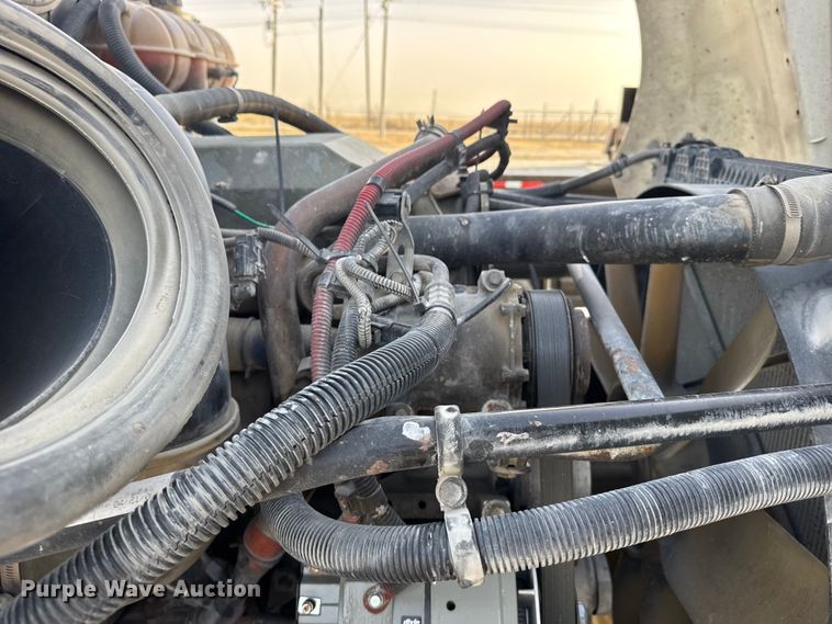 image for item EU6498 2007 Freightliner Century Class semi truck