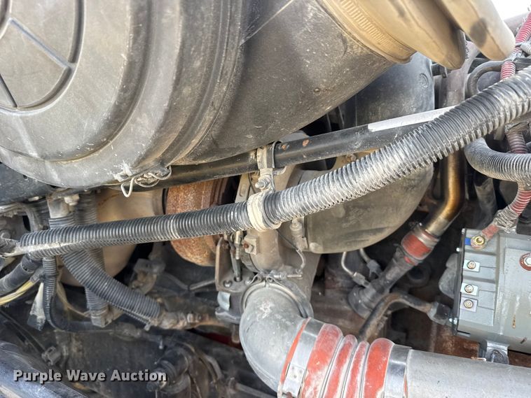 image for item EU6498 2007 Freightliner Century Class semi truck