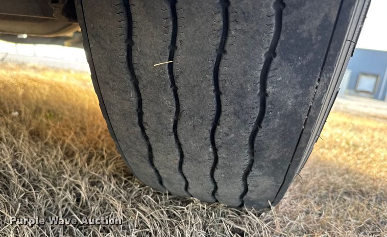 image for item EU6498 2007 Freightliner Century Class semi truck