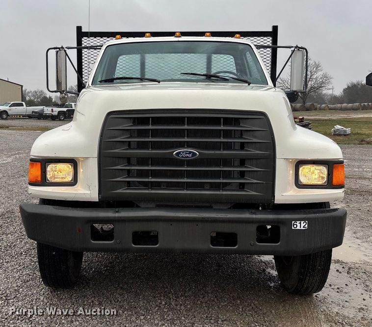 image for item EV3362 1998 Ford F700 flatbed truck