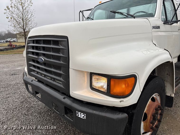 image for item EV3362 1998 Ford F700 flatbed truck
