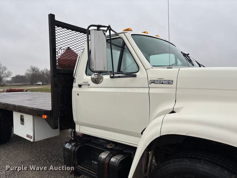image for item EV3362 1998 Ford F700 flatbed truck