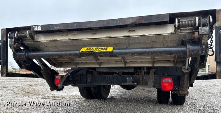 image for item EV3362 1998 Ford F700 flatbed truck