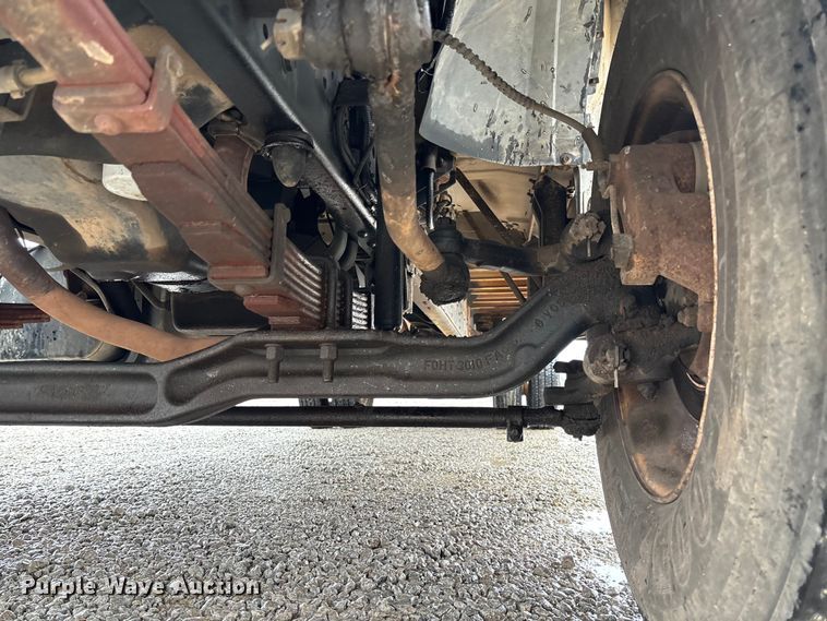 image for item EV3362 1998 Ford F700 flatbed truck