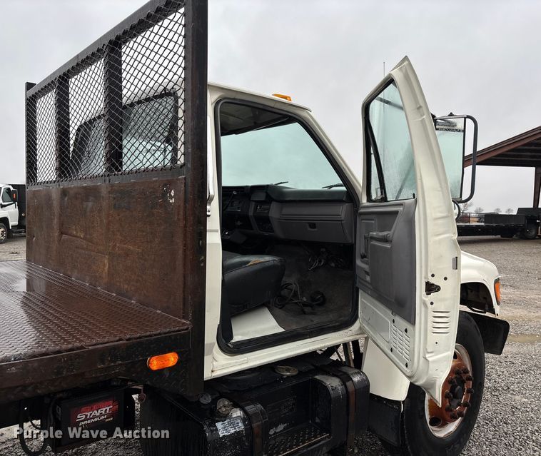 image for item EV3362 1998 Ford F700 flatbed truck