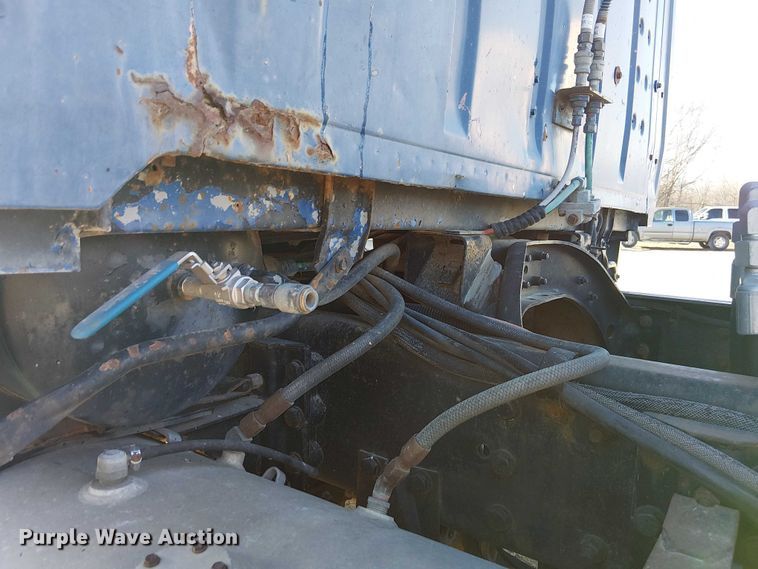 image for item FK0898 1994 Ford L9000 Aero Max semi truck