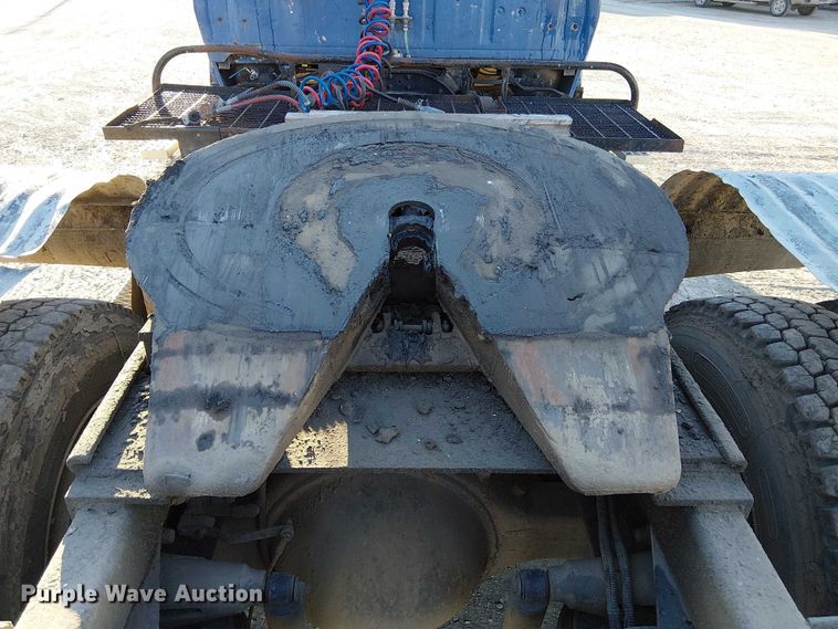 image for item FK0898 1994 Ford L9000 Aero Max semi truck