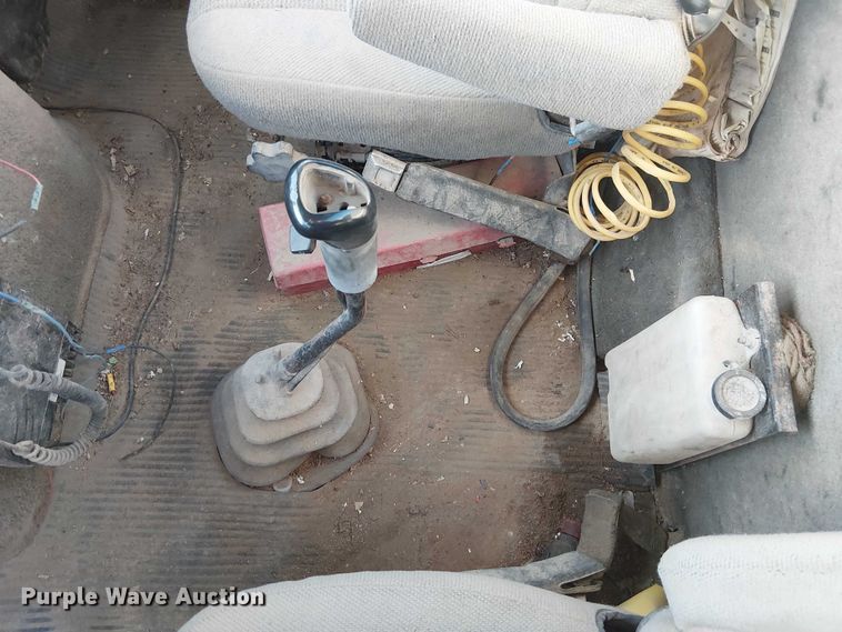 image for item FK0898 1994 Ford L9000 Aero Max semi truck