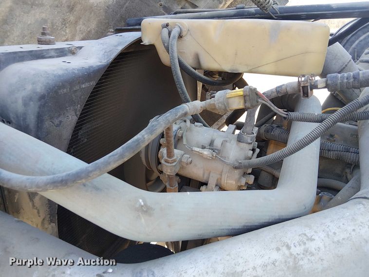 image for item FK0898 1994 Ford L9000 Aero Max semi truck